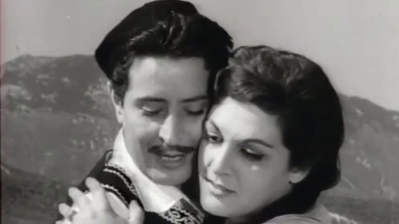 Σαρακατσάνισα backdrop