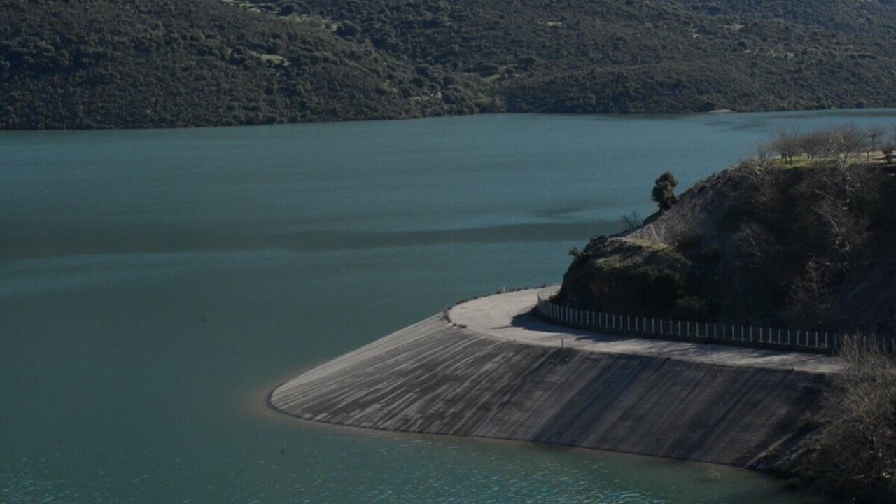 Up to the Last Drop: The Secret Water War in Europe backdrop