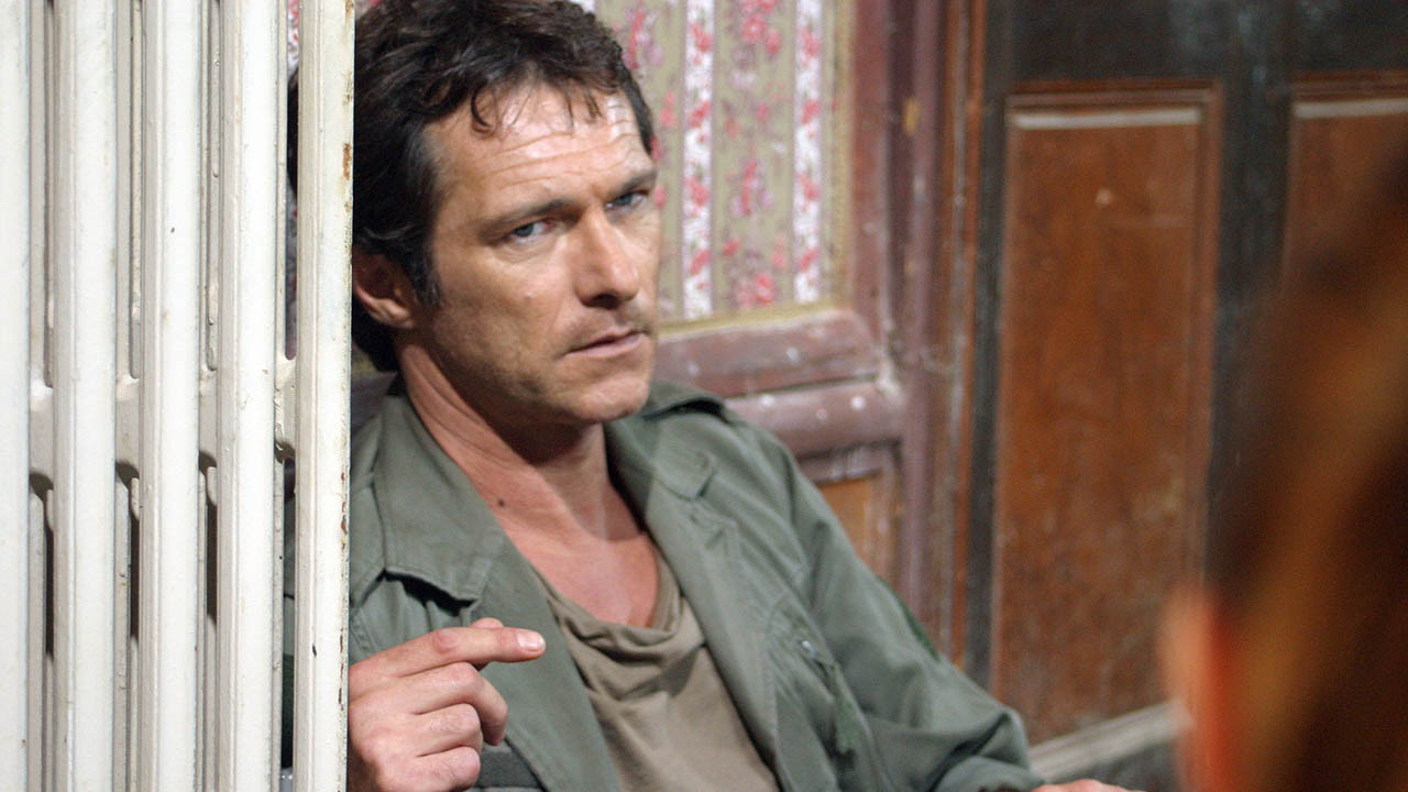 Je t'aime à te tuer backdrop