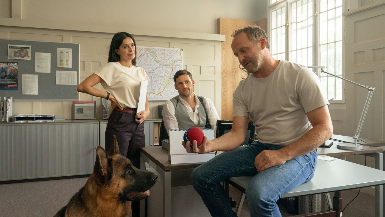 Rex - Vienna Calling backdrop