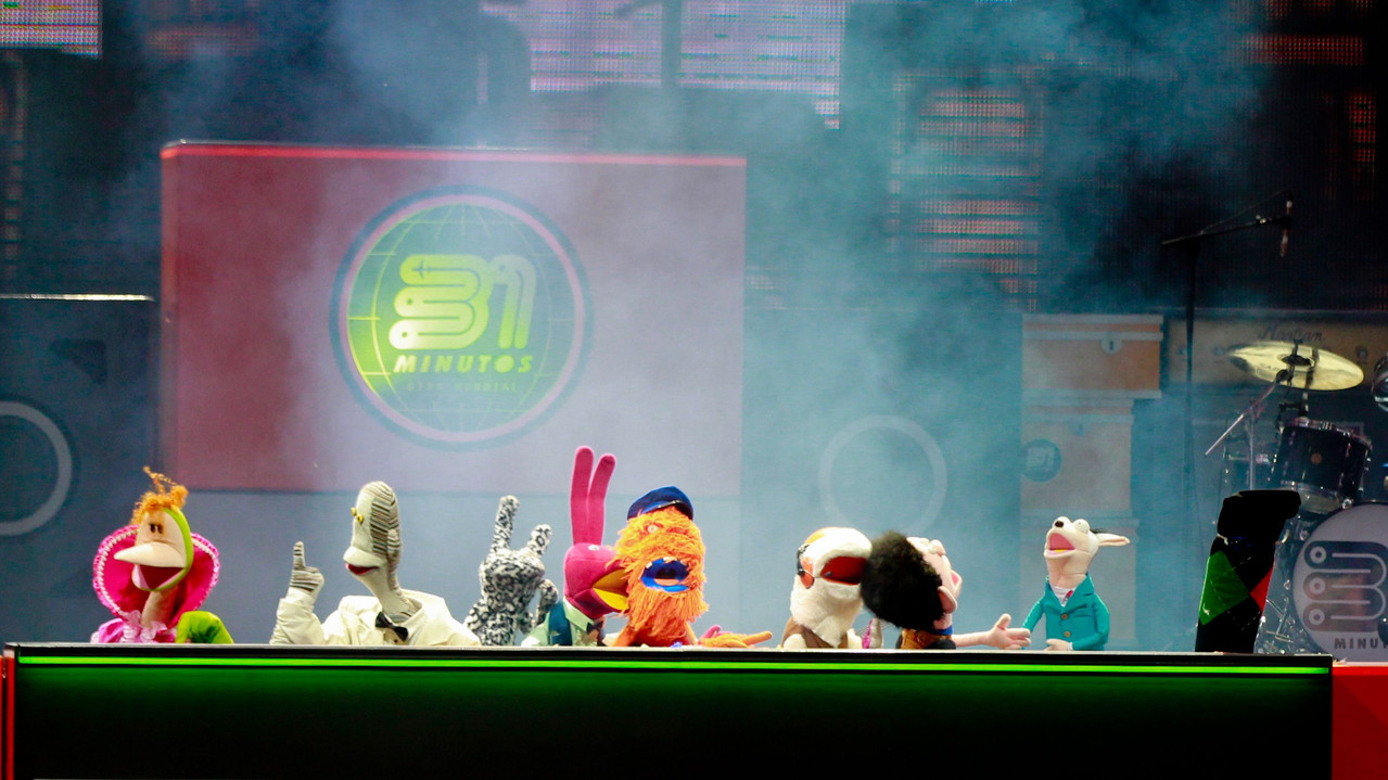 31 Minutos: Gira Mundial backdrop