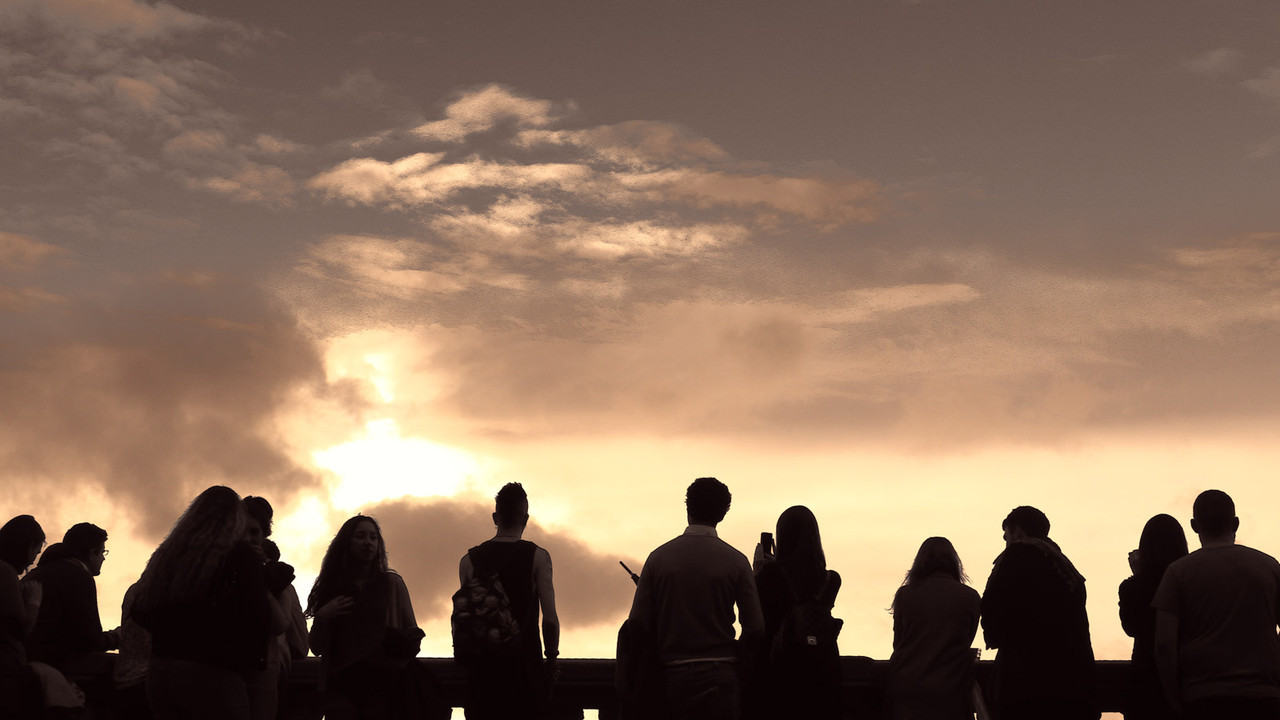 Le Temps des ovnis backdrop