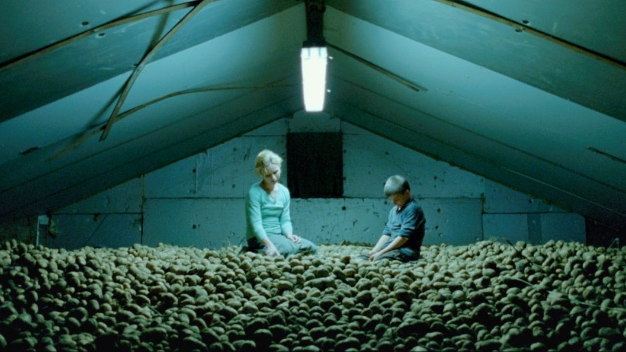 Silent Ones backdrop