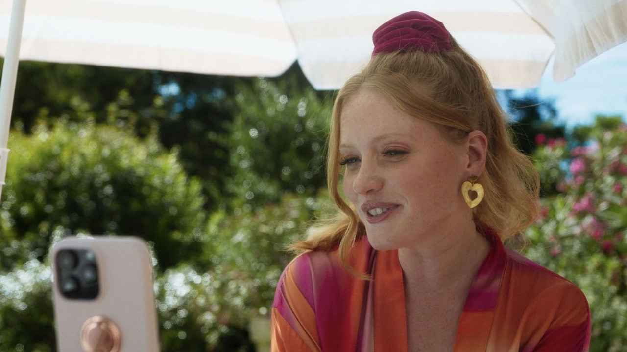 Molten Doll backdrop