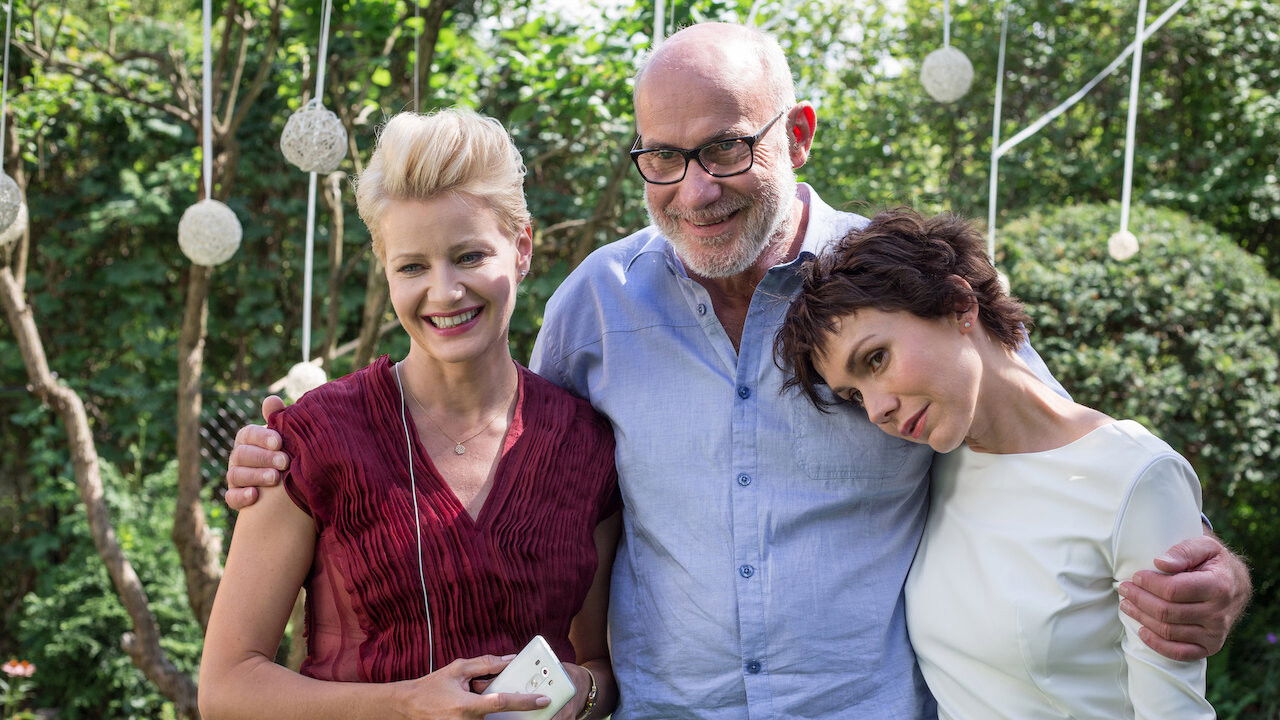 Got to Love backdrop