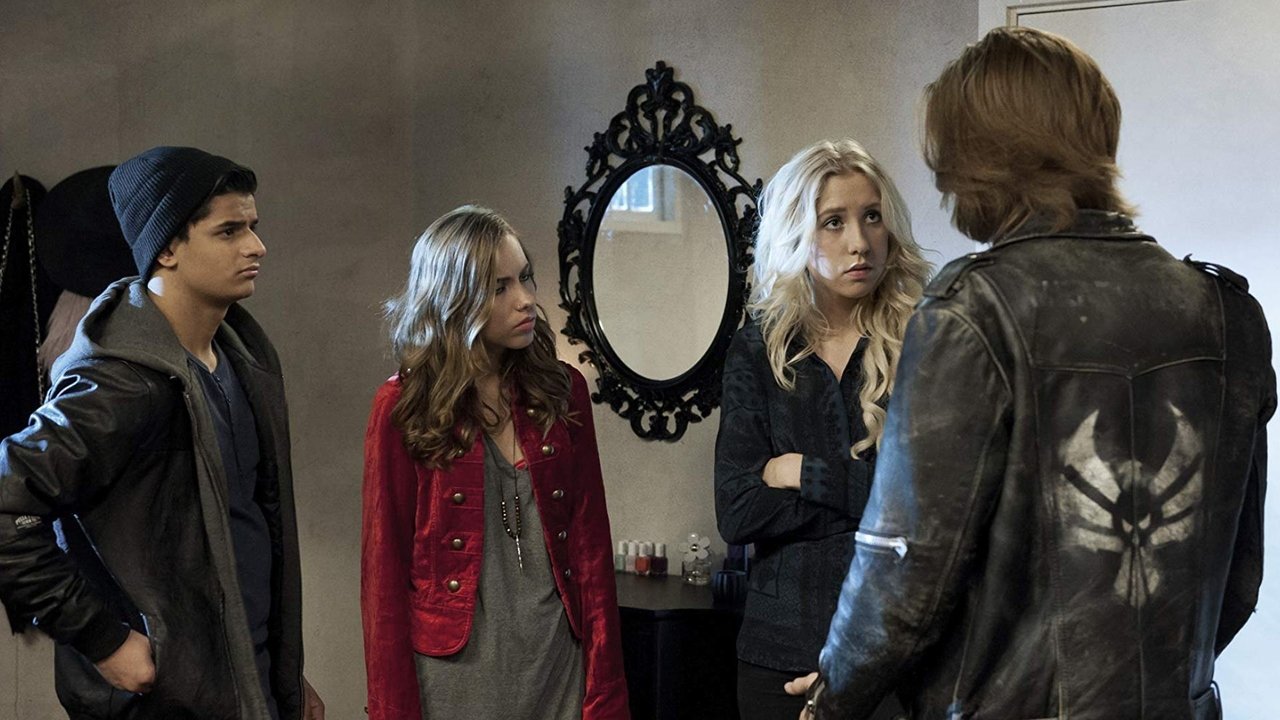 Revenge of the Necromancer backdrop