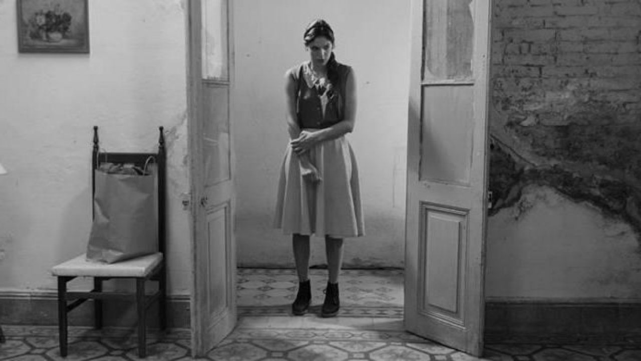 Tardes de sol. Noches de agua. backdrop