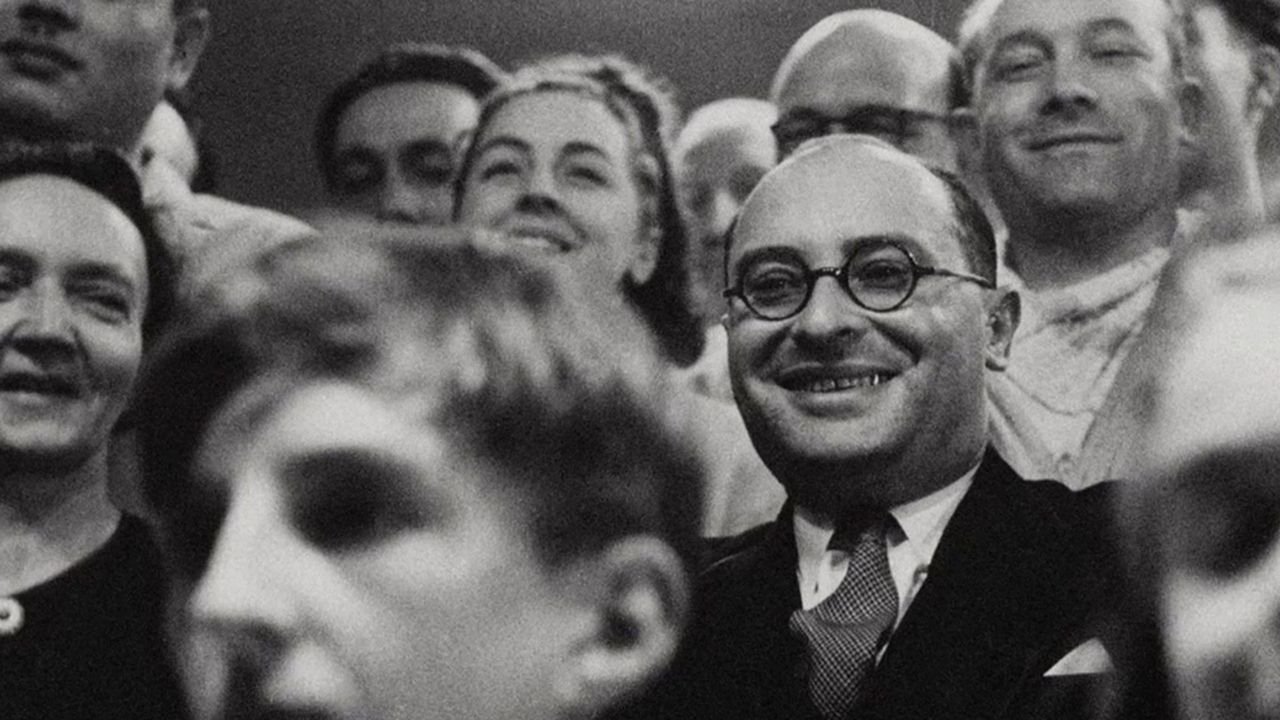 Cannes, le festival libre backdrop