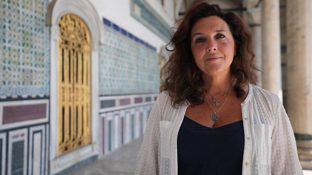 Bettany Hughes' Treasures of the World backdrop