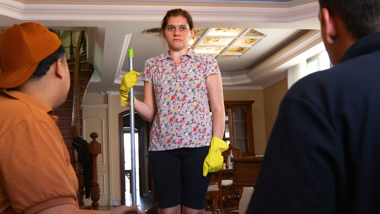 Six Feet Under Santos backdrop