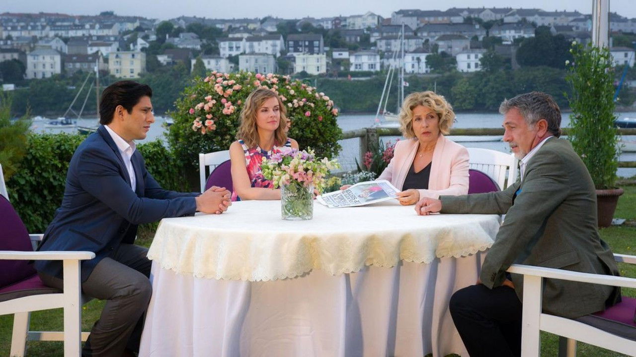 Rosamunde Pilcher: Wahlversprechen und andere Lügen backdrop