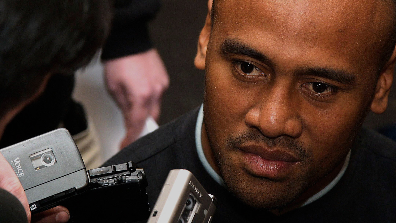 Lomu backdrop