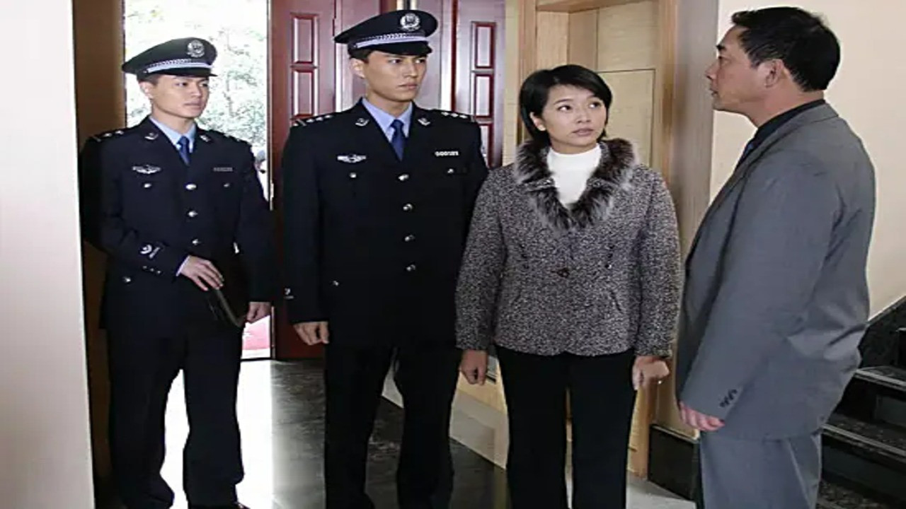 谁在说谎 backdrop