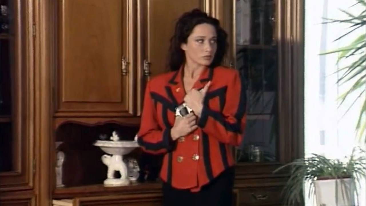 Una calda moglie infedele backdrop