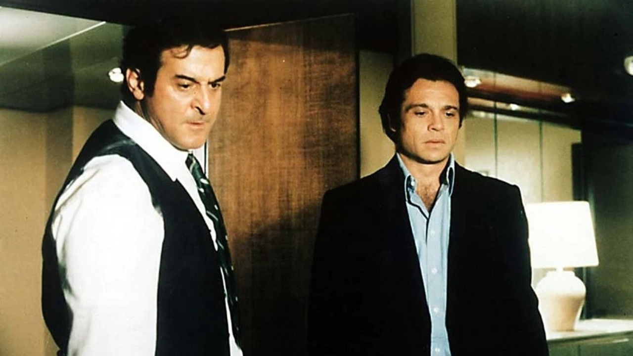 Altri uomini backdrop