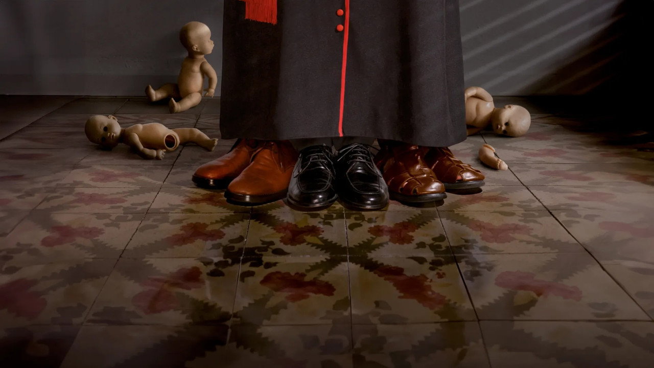 La fugida, veritats ocultes backdrop