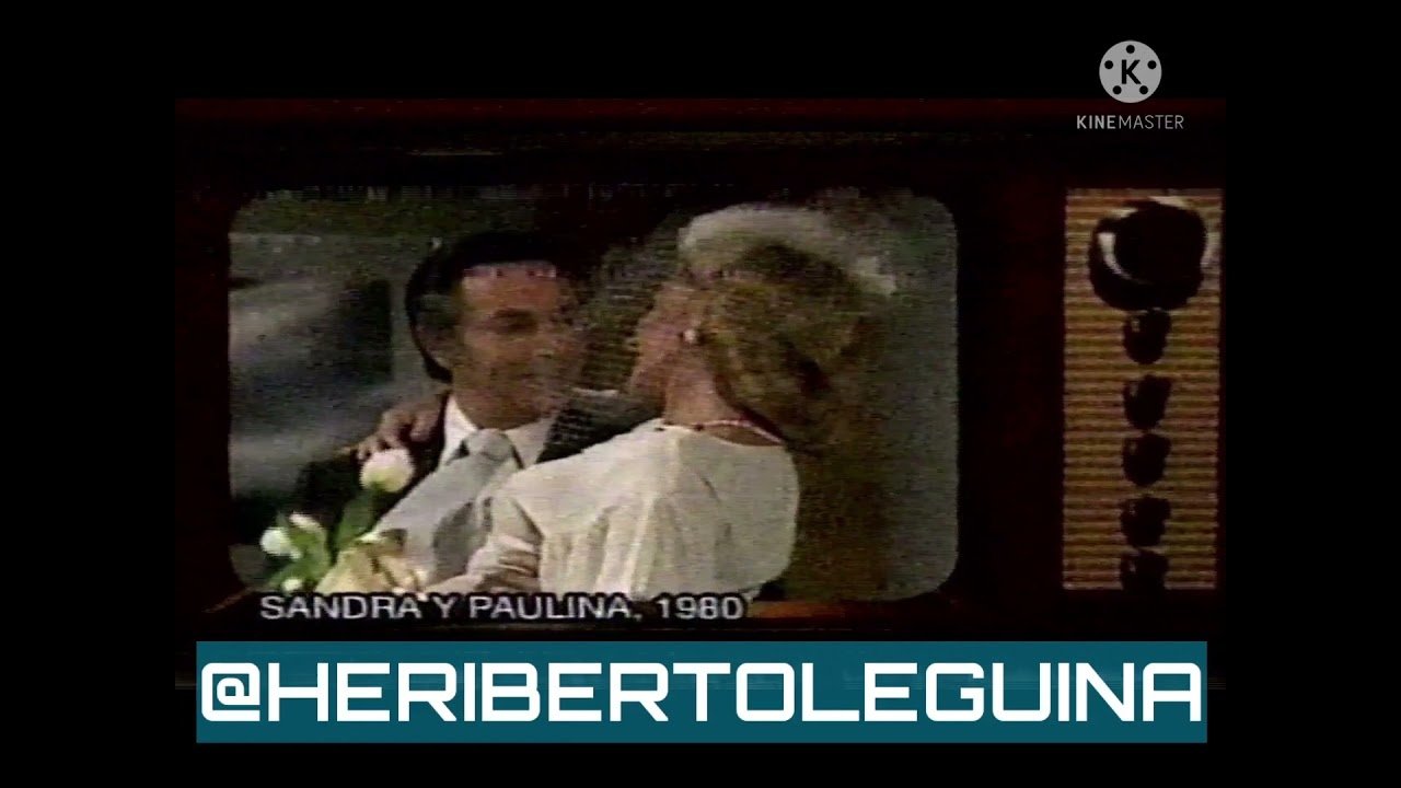 Sandra y Paulina backdrop