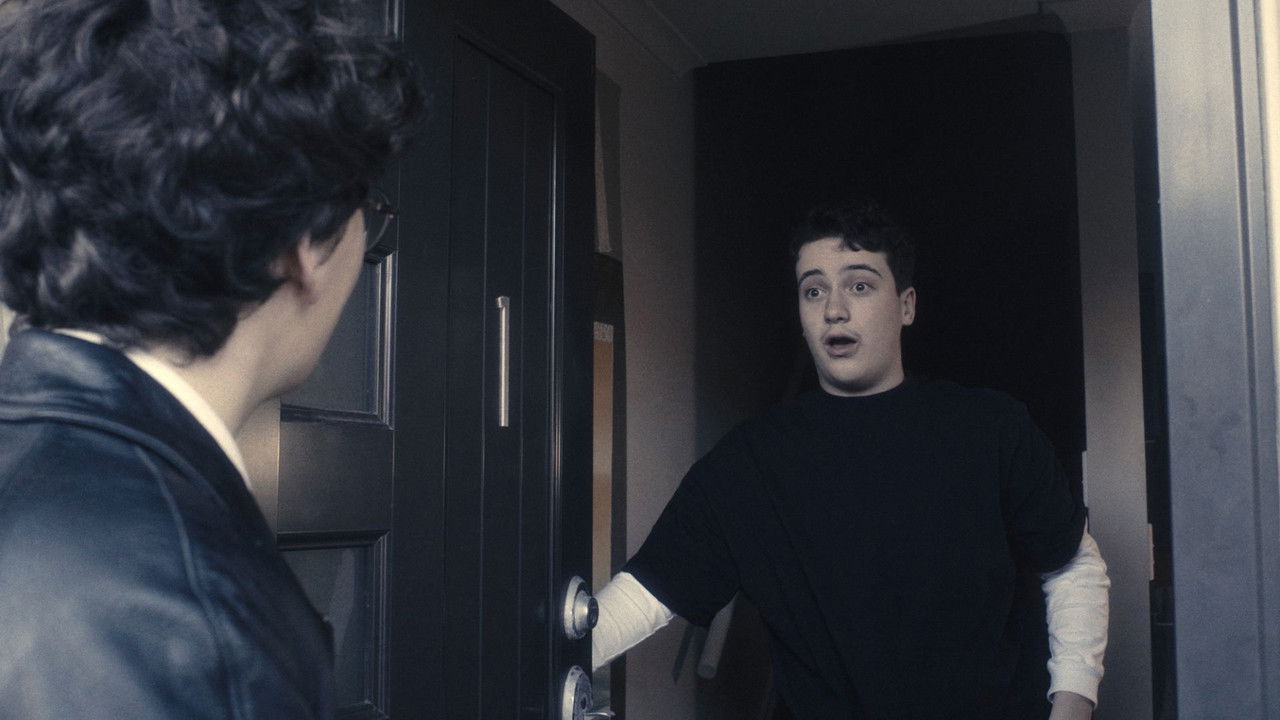 Finders Keepers backdrop