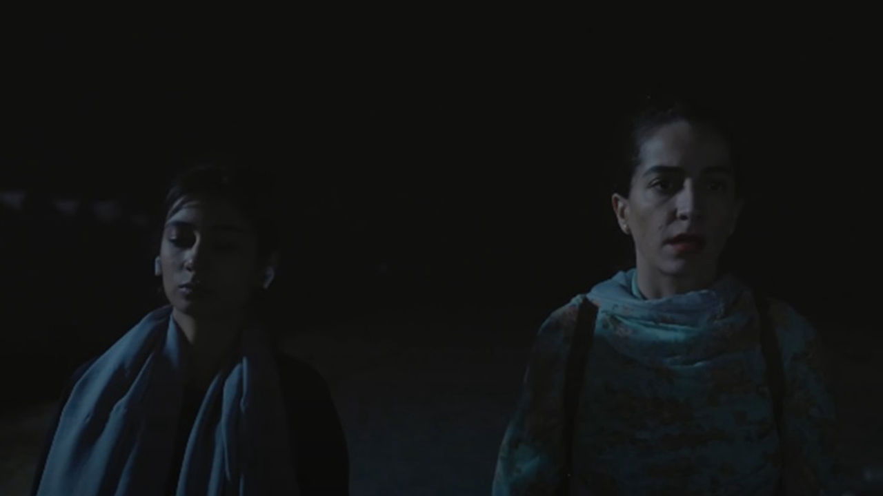 Roshan Raahein backdrop