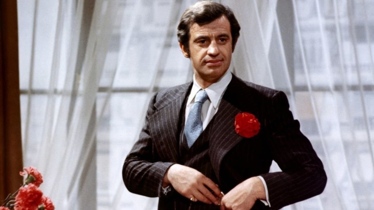 Stavisky... backdrop