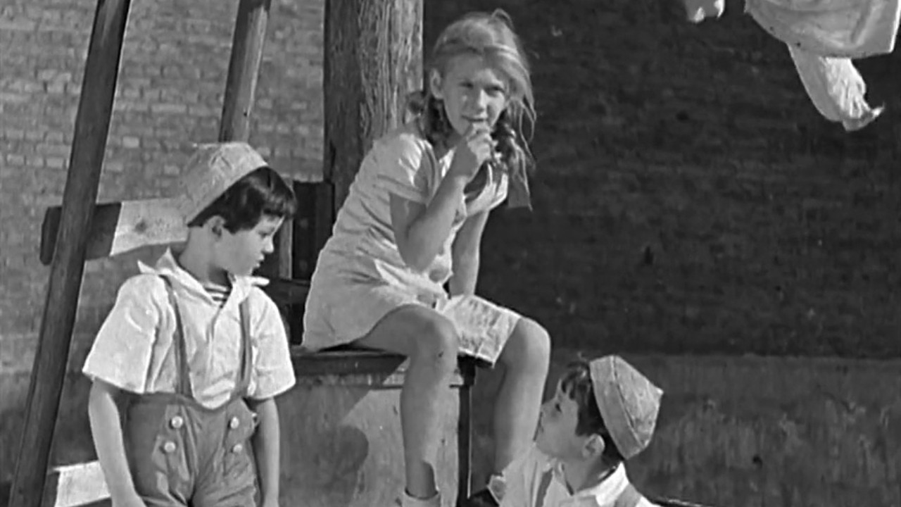 The Old Courtyard backdrop