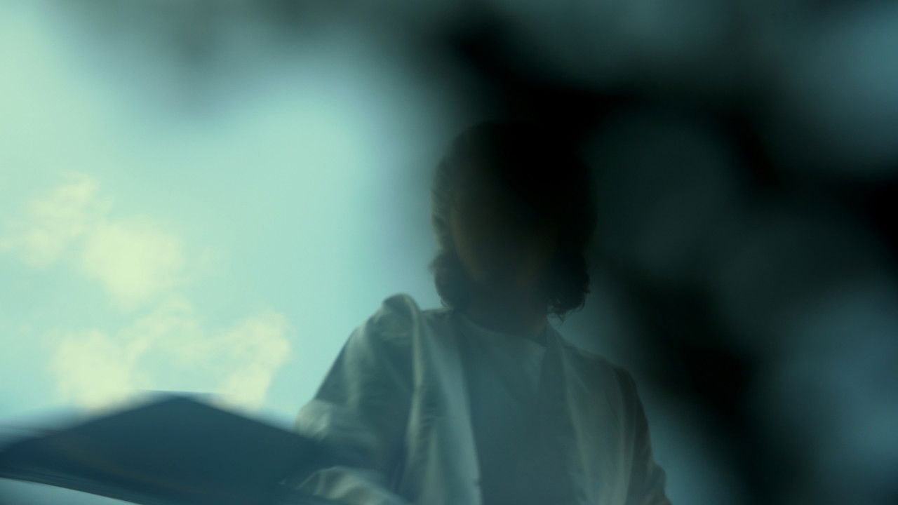 Nous sommes tombés bien bas backdrop