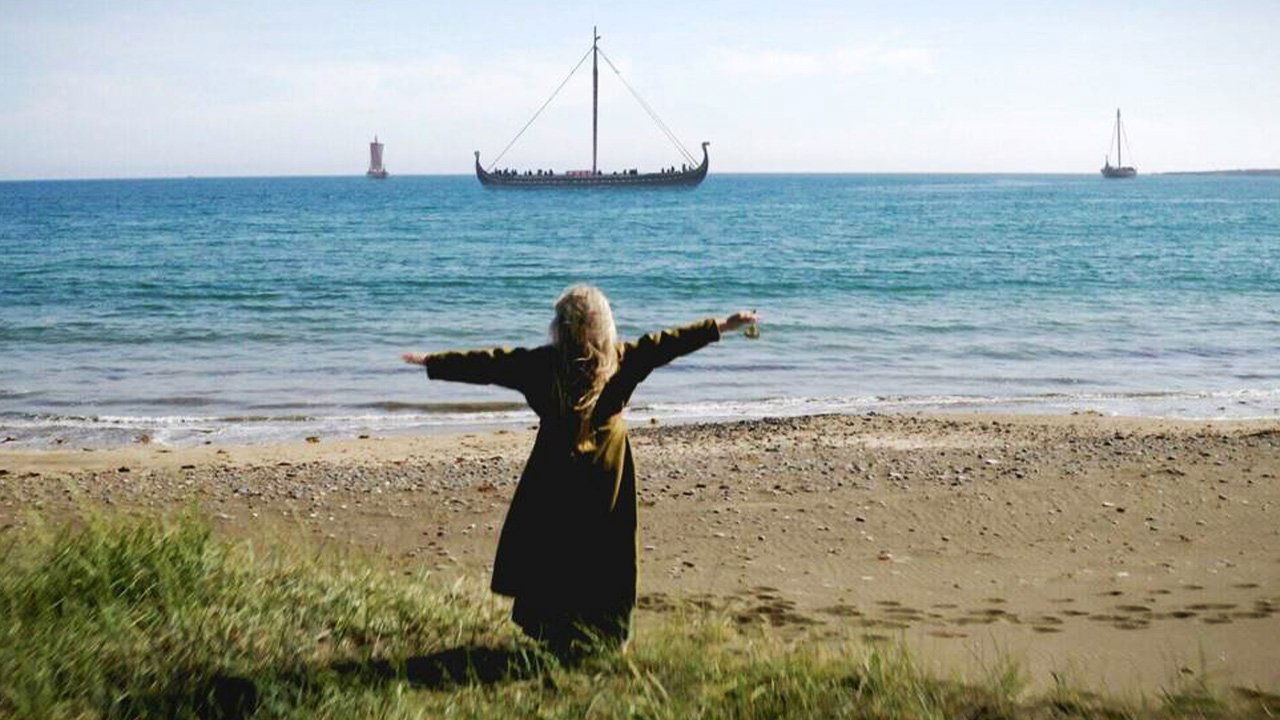 The Far Traveller backdrop