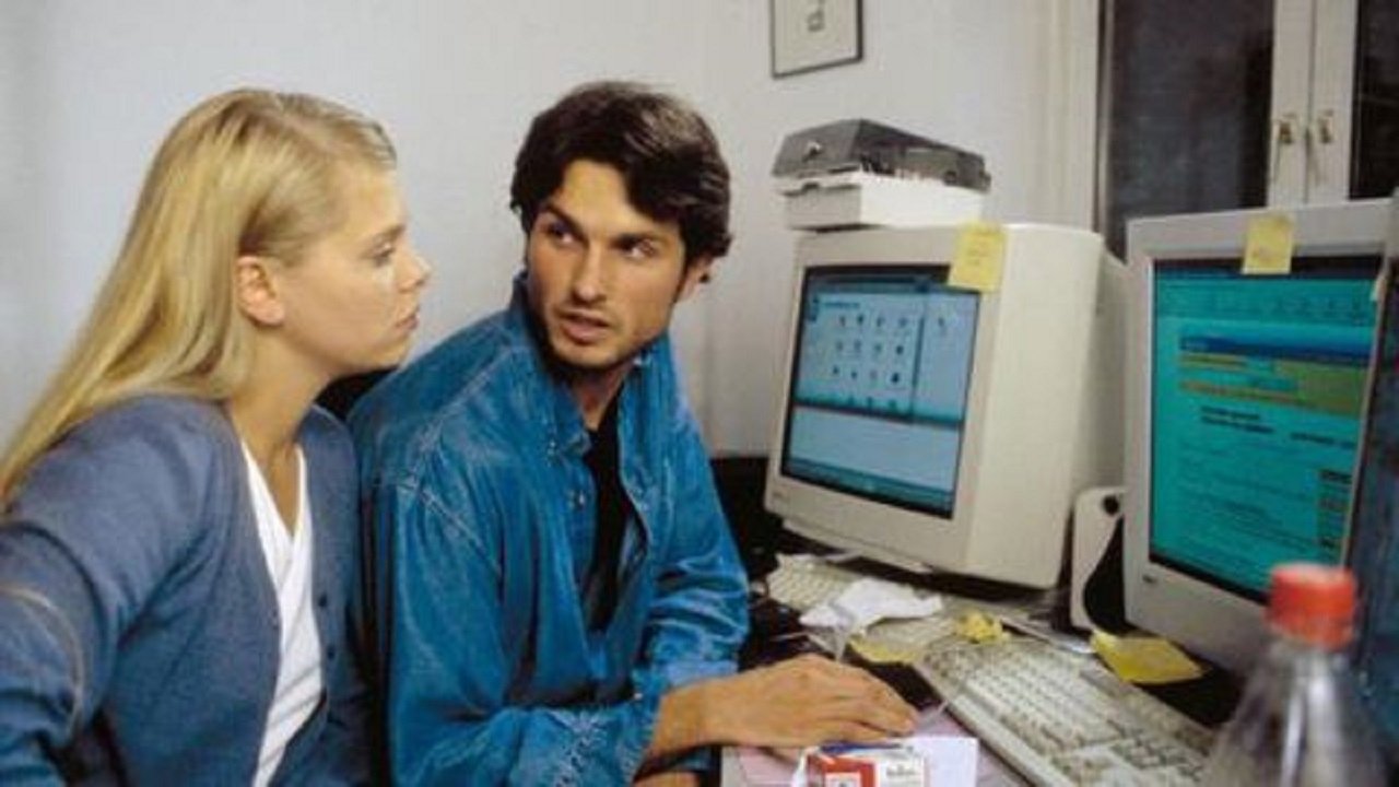 Natalie III - Babystrich Online backdrop