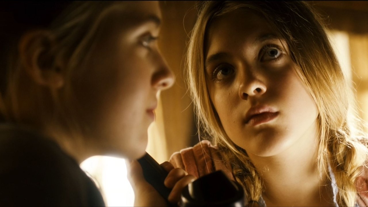 Hanni & Nanni 2 backdrop