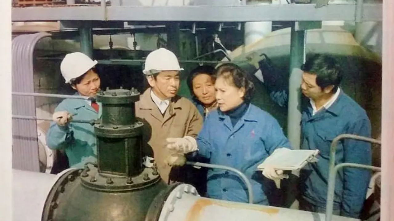 An Unbending Woman backdrop