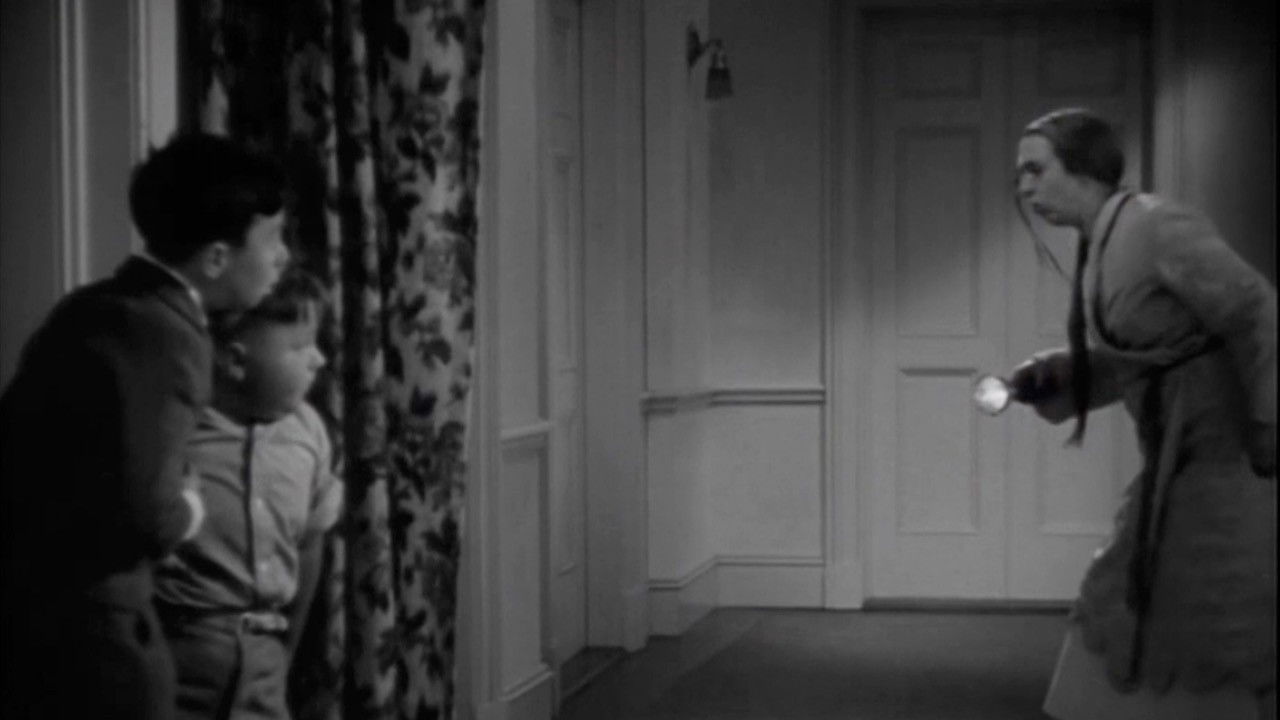 Alfalfa's Aunt backdrop