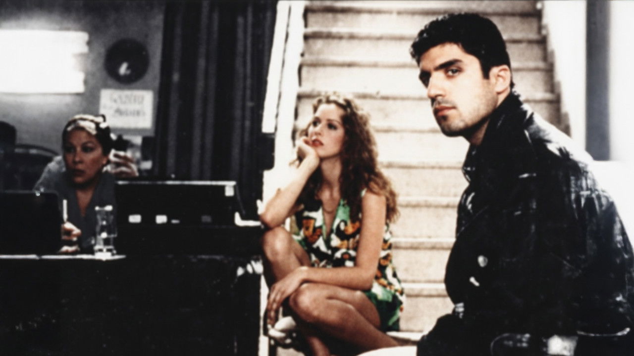 Loves with Gravity: Tell Her That I Love Her backdrop