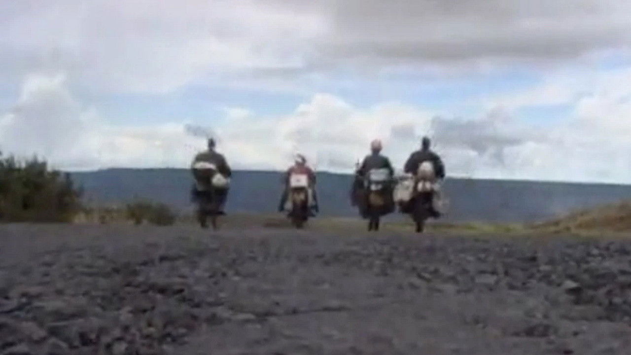 Mondo Enduro backdrop