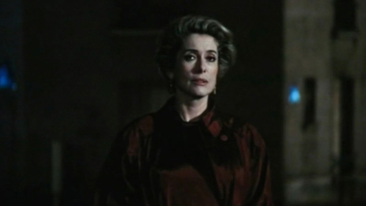 For Febe Elisabeth Velasquez, El Salvador backdrop