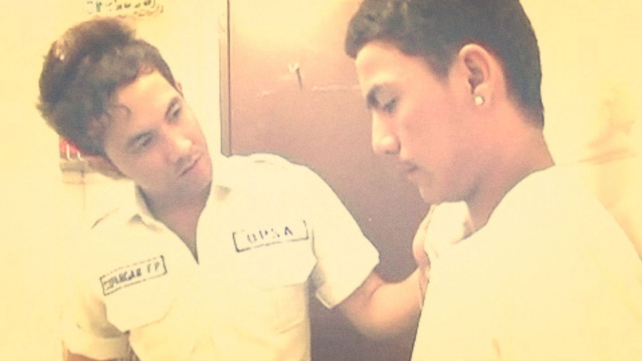 Mga lalake sa dilim backdrop