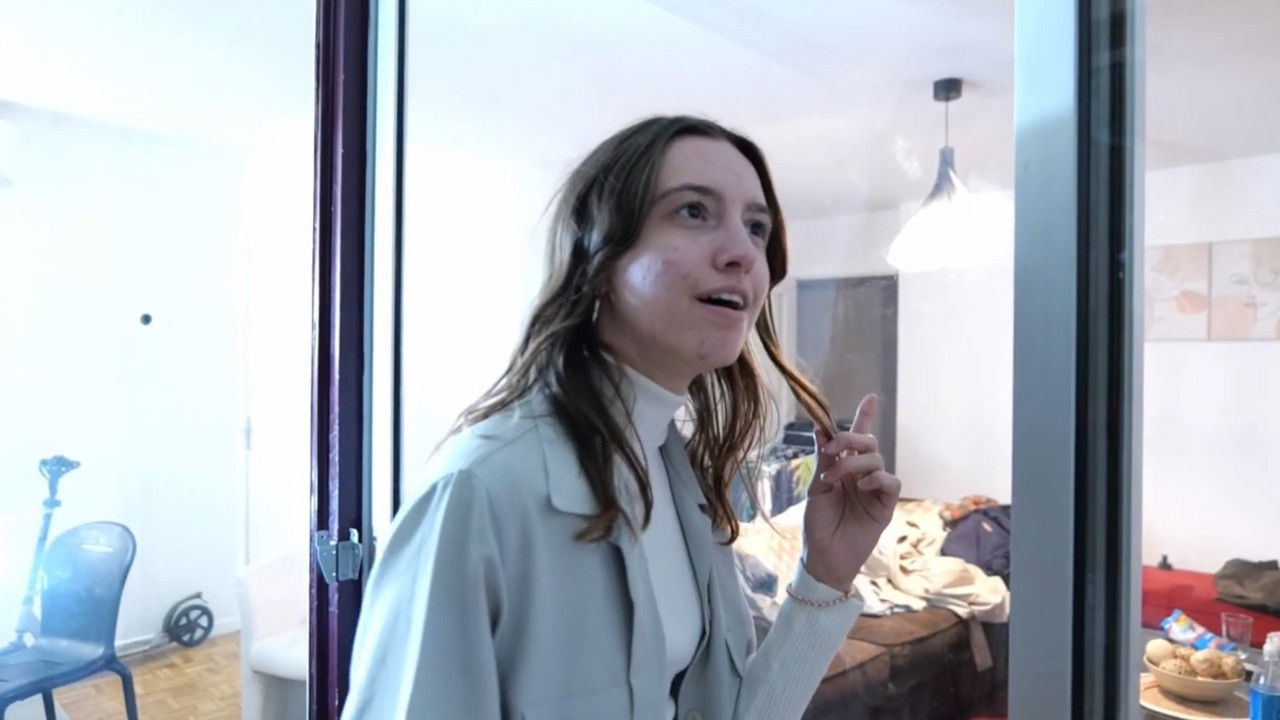 La Sacraie Craie backdrop