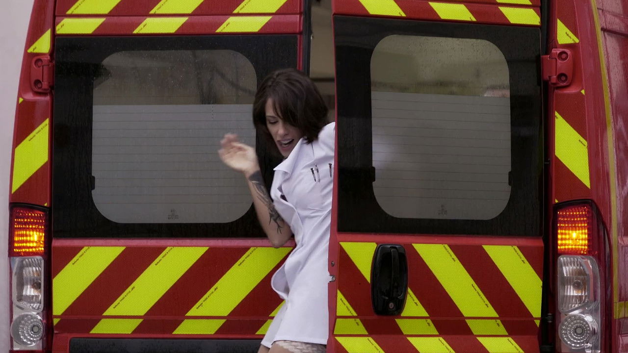 Inès, Private Nurse backdrop