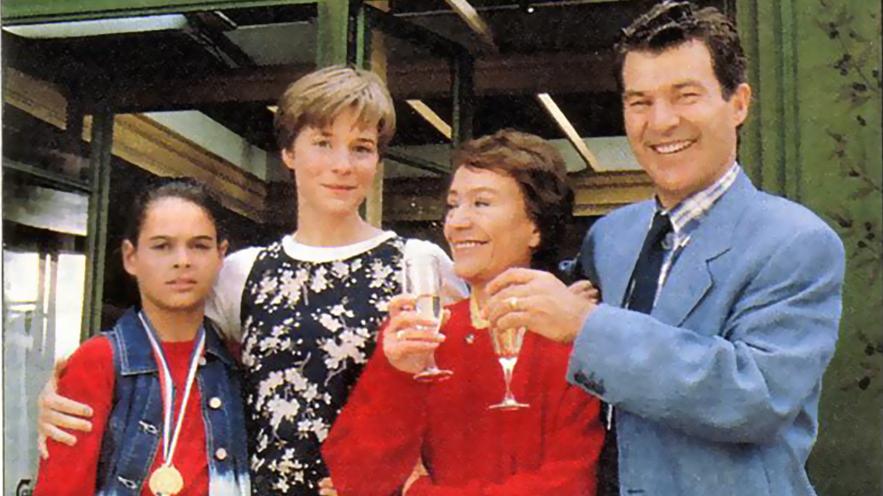 Petite sœur backdrop