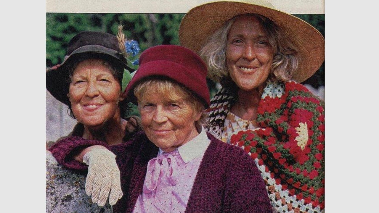 The Witches and the Grinnygog backdrop