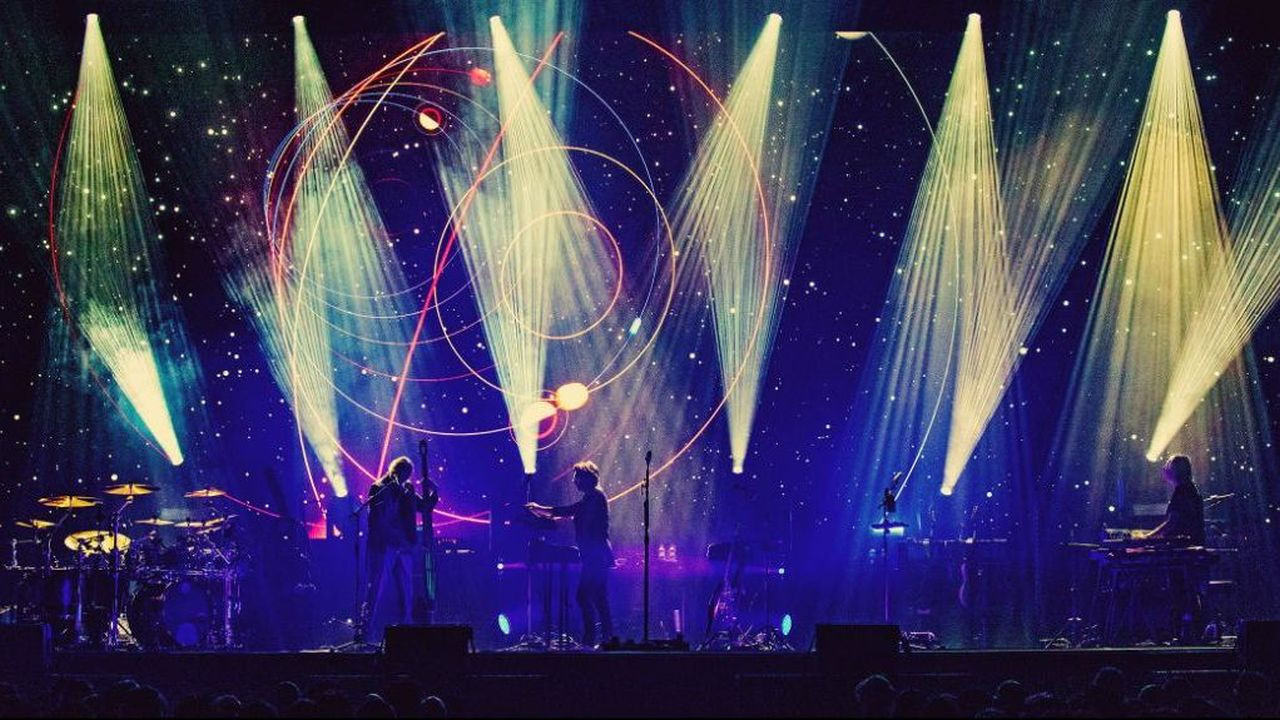 Steven Wilson - The Overview backdrop