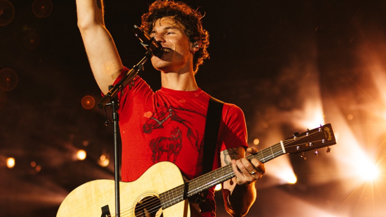 Shawn Mendes: Lollapalooza Argentina 2025 backdrop