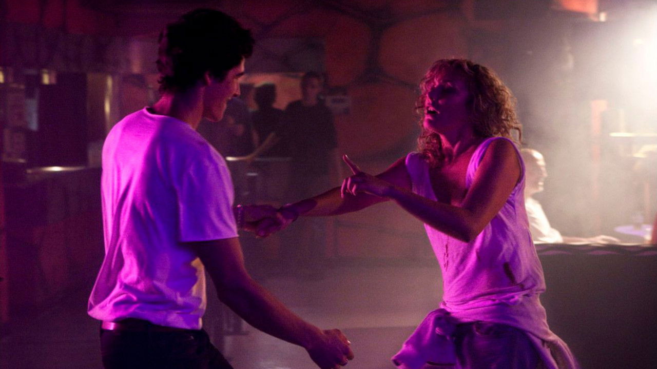 Arrête de pleurer Pénélope backdrop