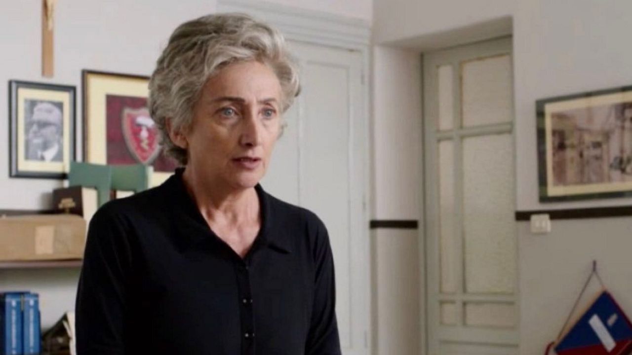 A Woman of Courage backdrop