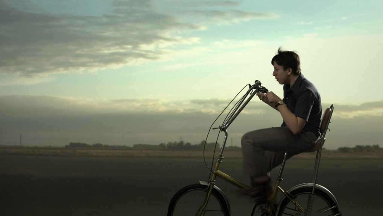 Amor urgente backdrop