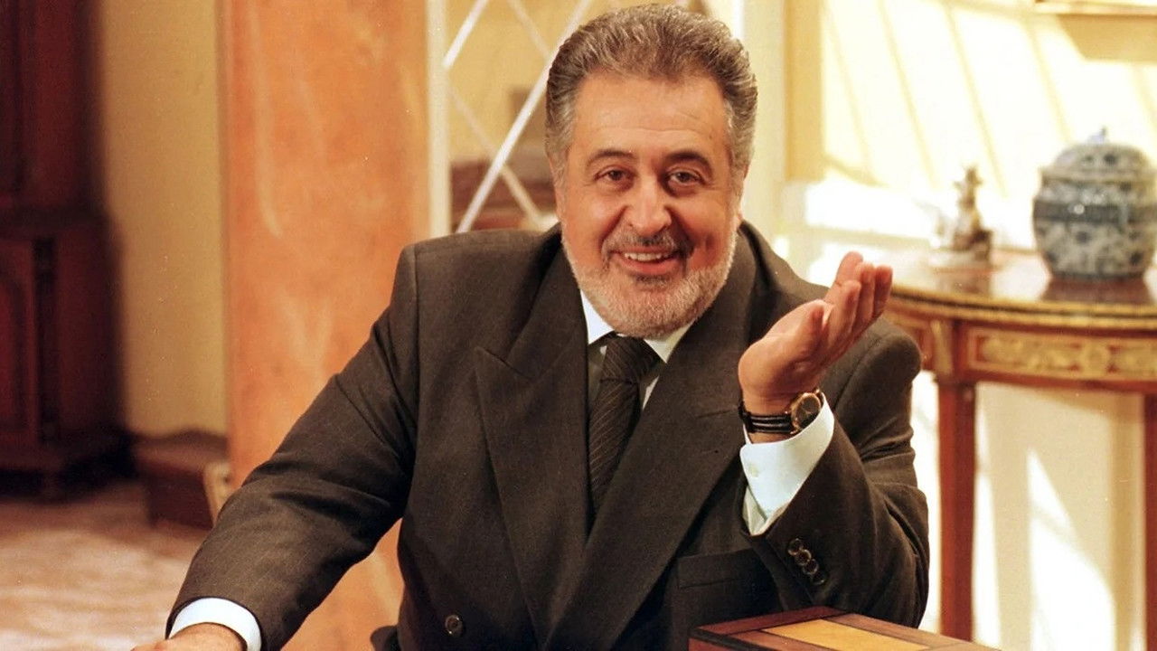 Uma Casa em Fanicos backdrop