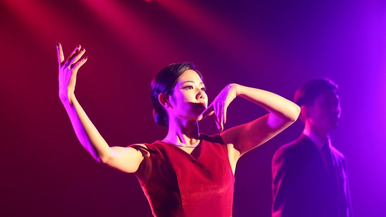 Merry Driver : The Musical backdrop