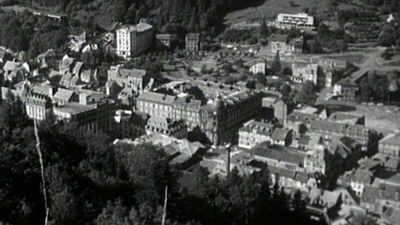 Vatten, tro, champagne backdrop