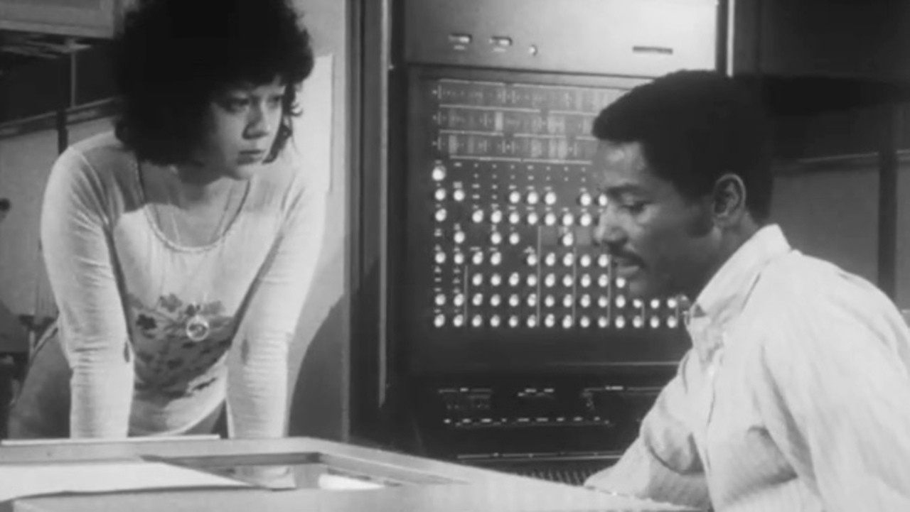 1 Berlin-Harlem backdrop