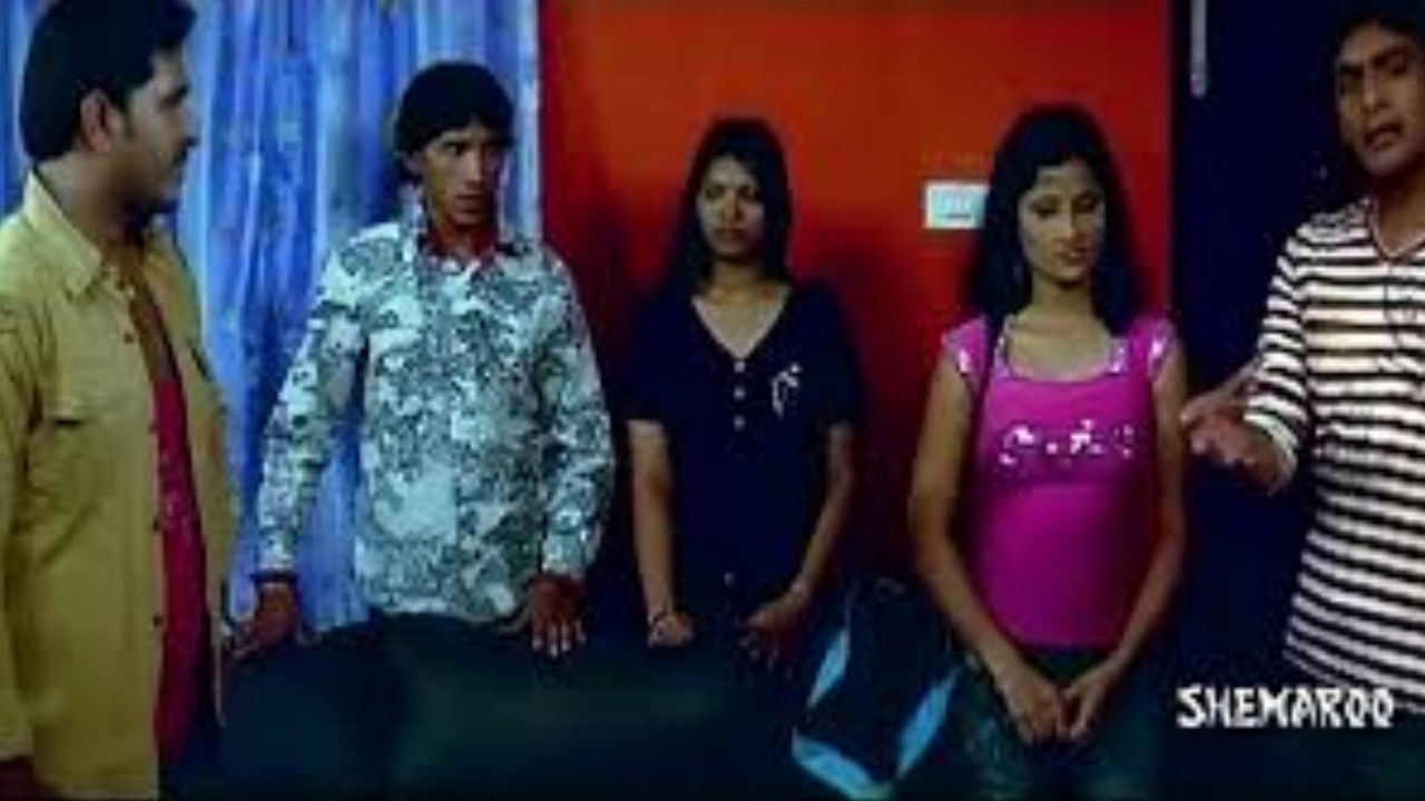 Andhra Andagadu backdrop