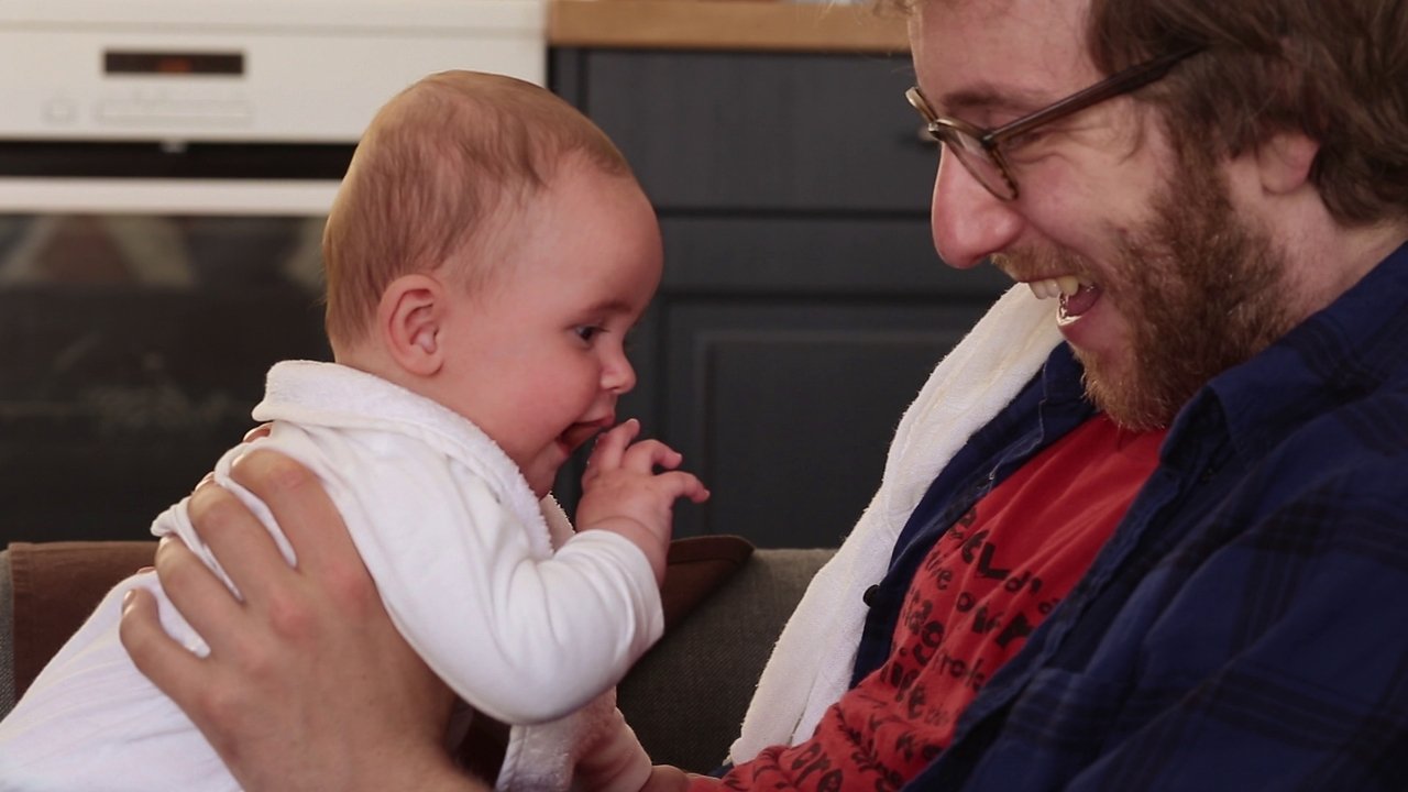 Père et Fille backdrop